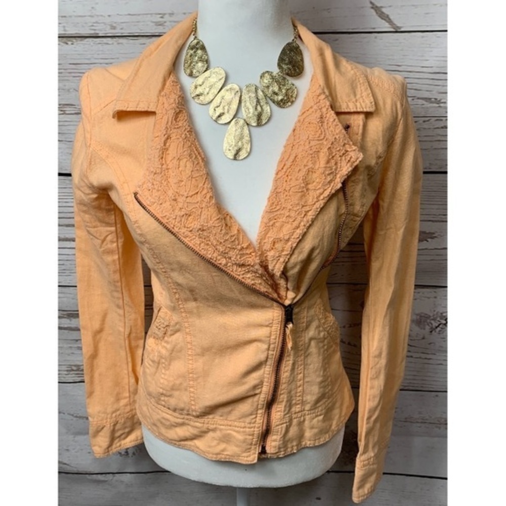 EUC Maurices Linen Embroidered Lace Moto Jacket